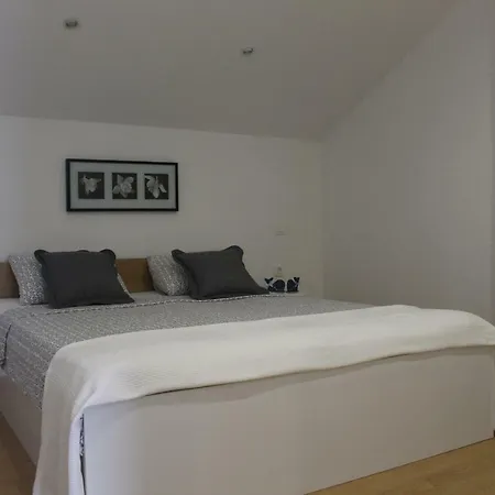 Helena Apartment